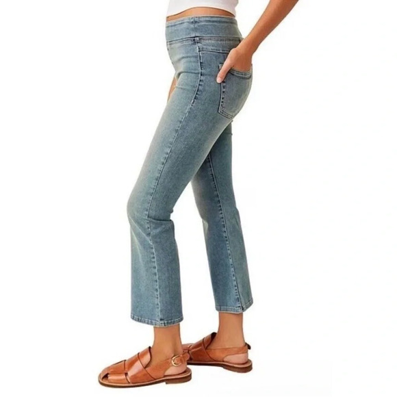 Free People We The Free In My Feelings Cropped Boot Cut Jeans Small NWT - Picture 2 of 11